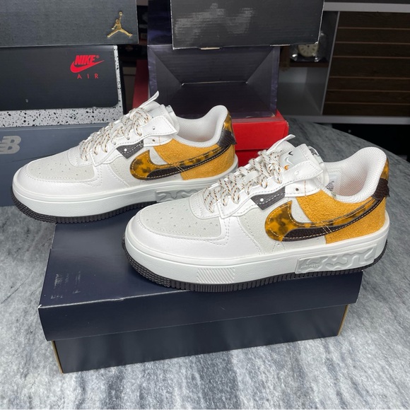 Nike Air Force 1 Low Fontanka - women’s sz 5.5 - Picture 5 of 6